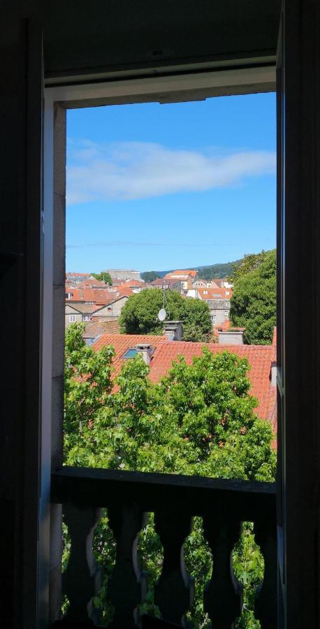 Excelentes Vistas En La Plaza De La Verdura Pontevedra Extérieur photo