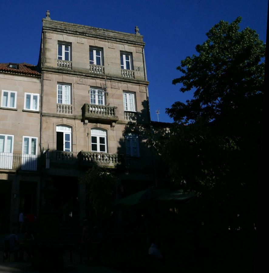 Excelentes Vistas En La Plaza De La Verdura Pontevedra Extérieur photo